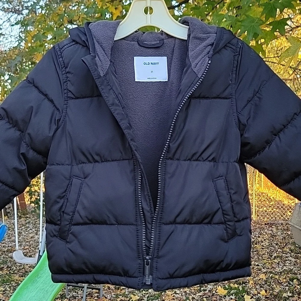 NEW Old Navy Water-Resistant Unisex Puffer Jacket Coat with Hood for Toddlers